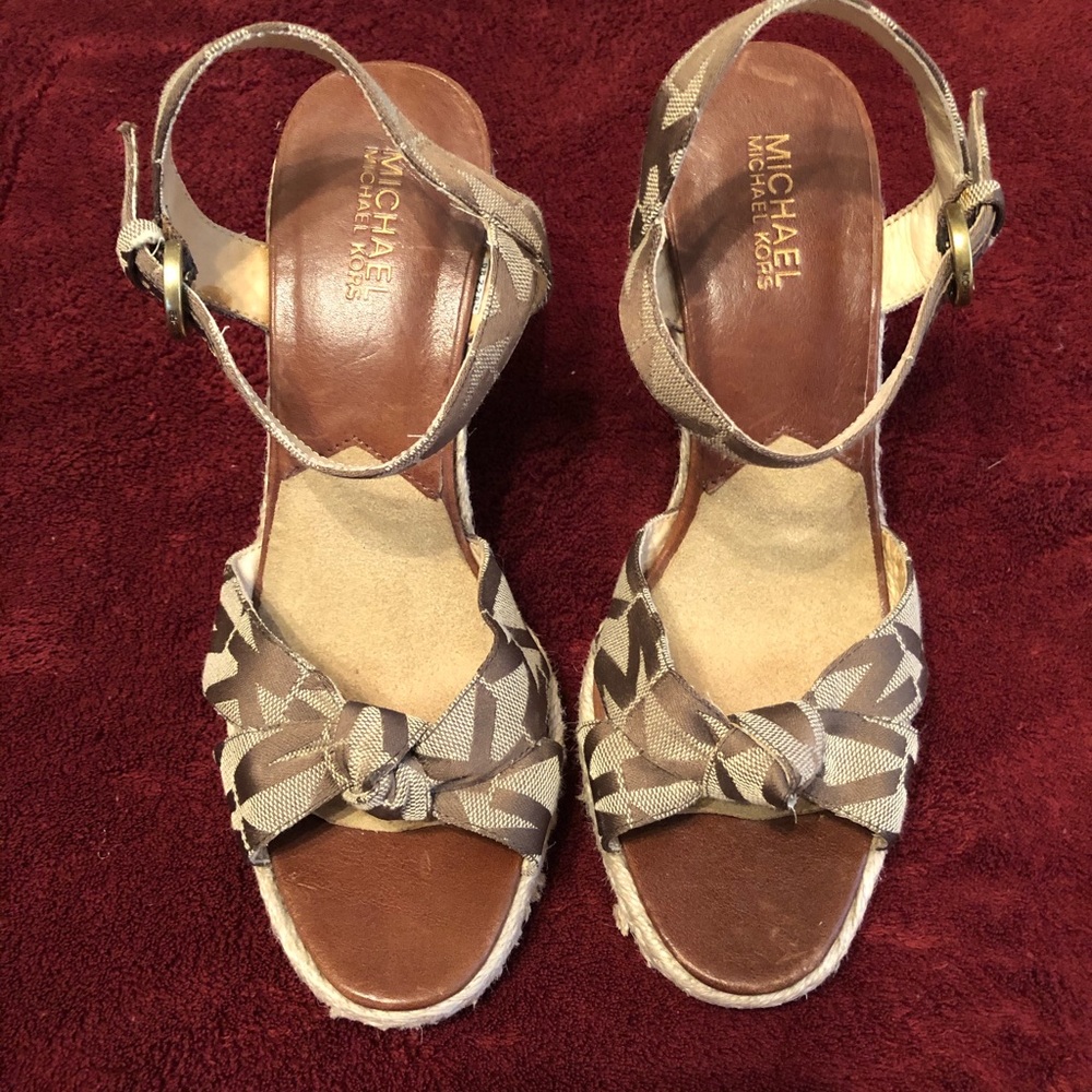 Michael Kors wedges size 8